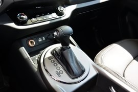 2015款起亚智跑2.0L自动两驱版GLS