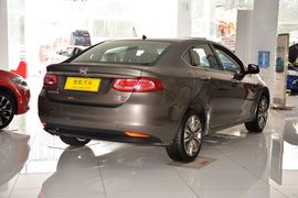 2015款菲亚特菲翔1.4T典藏版