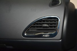 2015款菲亚特菲翔1.4T典藏版