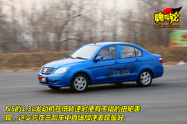 2009款夏利N5对比试驾实拍