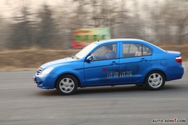 2009款夏利N5对比试驾实拍