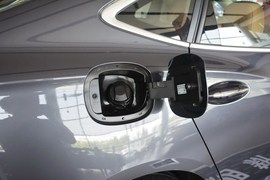 2015款别克威朗20T双离合旗舰型