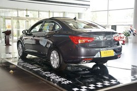 2015款别克威朗20T双离合旗舰型