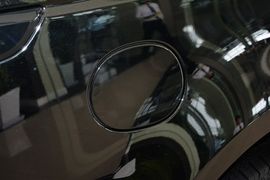 2015款路虎揽胜运动版SVR