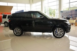 2015款路虎揽胜运动版SVR