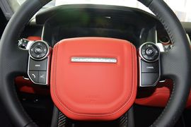 2015款路虎揽胜运动版SVR