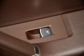 2012款大众迈腾旅行车2.0TSI