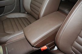 2012款大众迈腾旅行车2.0TSI