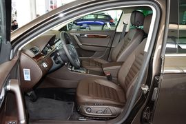2012款大众迈腾旅行车2.0TSI