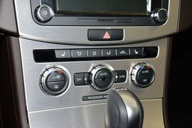 2012款大众迈腾旅行车2.0TSI
