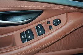 2014款宝马528Li领先型