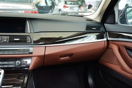 2014款宝马528Li领先型
