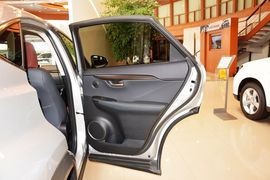 2015款雷克萨斯NX200