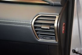 2015款雷克萨斯NX200