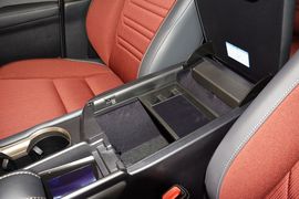 2015款雷克萨斯NX200