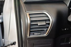 2015款雷克萨斯NX200