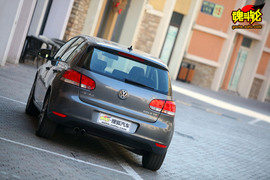 2009款大众高尔夫1.4TSI豪华版试