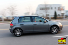 2009款大众高尔夫1.4TSI豪华版试