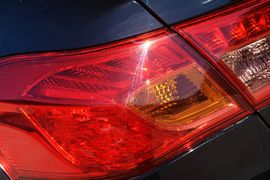 2015款荣威950