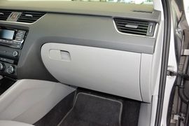 2015款斯柯达明锐1.4T