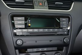 2015款斯柯达明锐1.4T