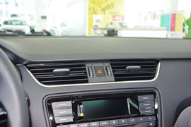 2015款斯柯达明锐1.4T