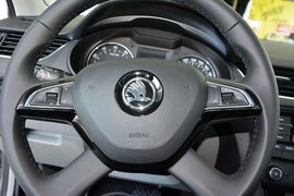 2015款斯柯达明锐1.4T