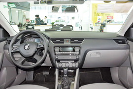 2015款斯柯达明锐1.4T