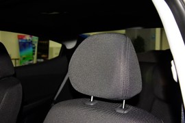 2015款现代朗动1.6L手动领先型