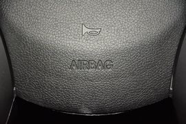 2015款现代朗动1.6L手动领先型