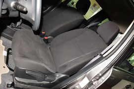 2013款日产骊威1.6XE手动舒适型