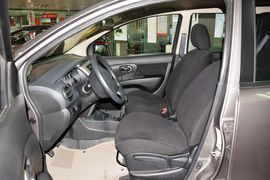 2013款日产骊威1.6XE手动舒适型