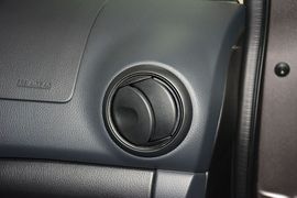2013款日产骊威1.6XE手动舒适型