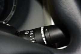2013款日产骊威1.6XE手动舒适型