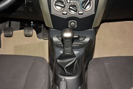 2013款日产骊威1.6XE手动舒适型