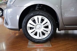 2013款日产骊威1.6XE手动舒适型