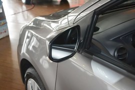 2013款日产骊威1.6XE手动舒适型
