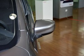 2013款日产骊威1.6XE手动舒适型
