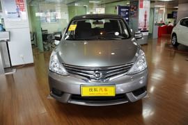 2013款日产骊威1.6XE手动舒适型