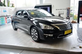2014款日产天籁公爵2.5L