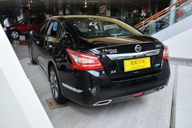 2014款日产天籁公爵2.5L