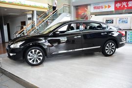 2014款日产天籁公爵2.5L