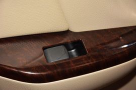 2015款日产贵士3.5L