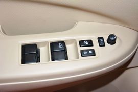 2015款日产贵士3.5L