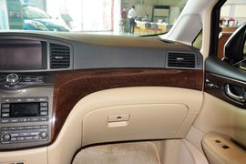 2015款日产贵士3.5L