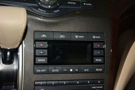 2015款日产贵士3.5L