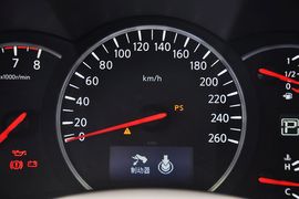 2015款日产贵士3.5L