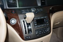 2015款日产贵士3.5L