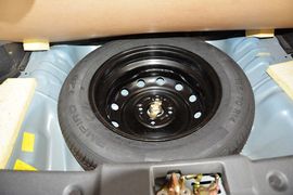 2012款力帆320冠军版1.3L标准型