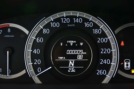 2015款本田雅阁2.0L